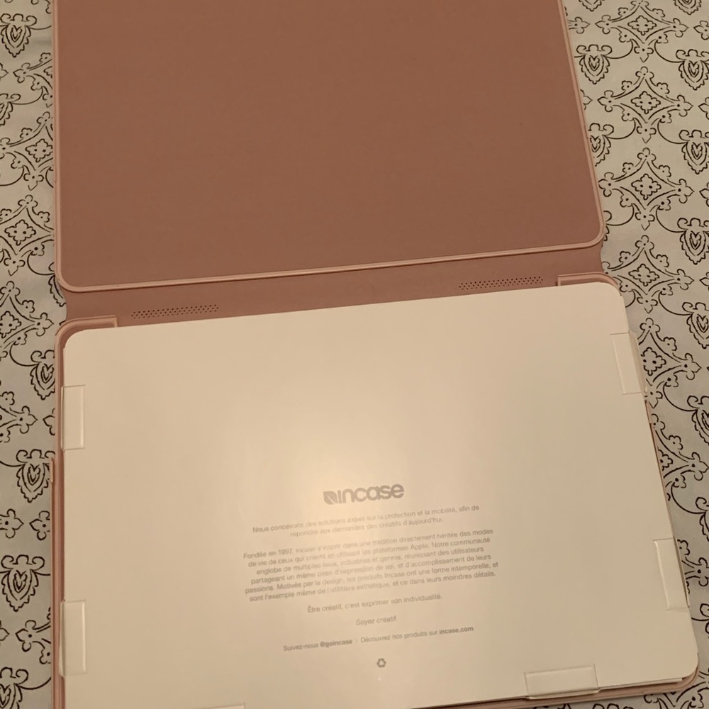 Incase snap jacket for Macbook Air 13’’